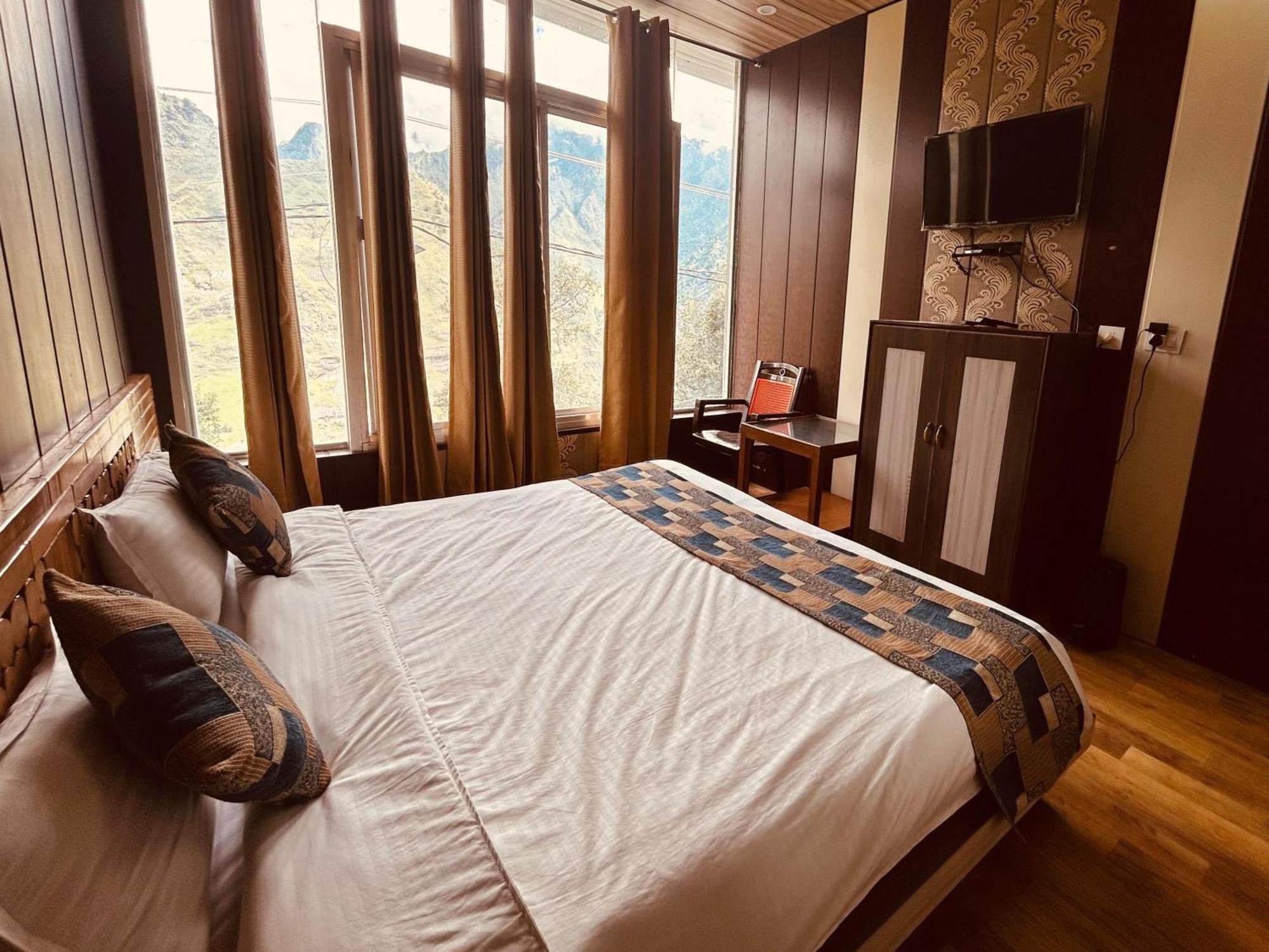 Sleeping Beauty Hotel Moutain View Property Joshimath Luaran gambar
