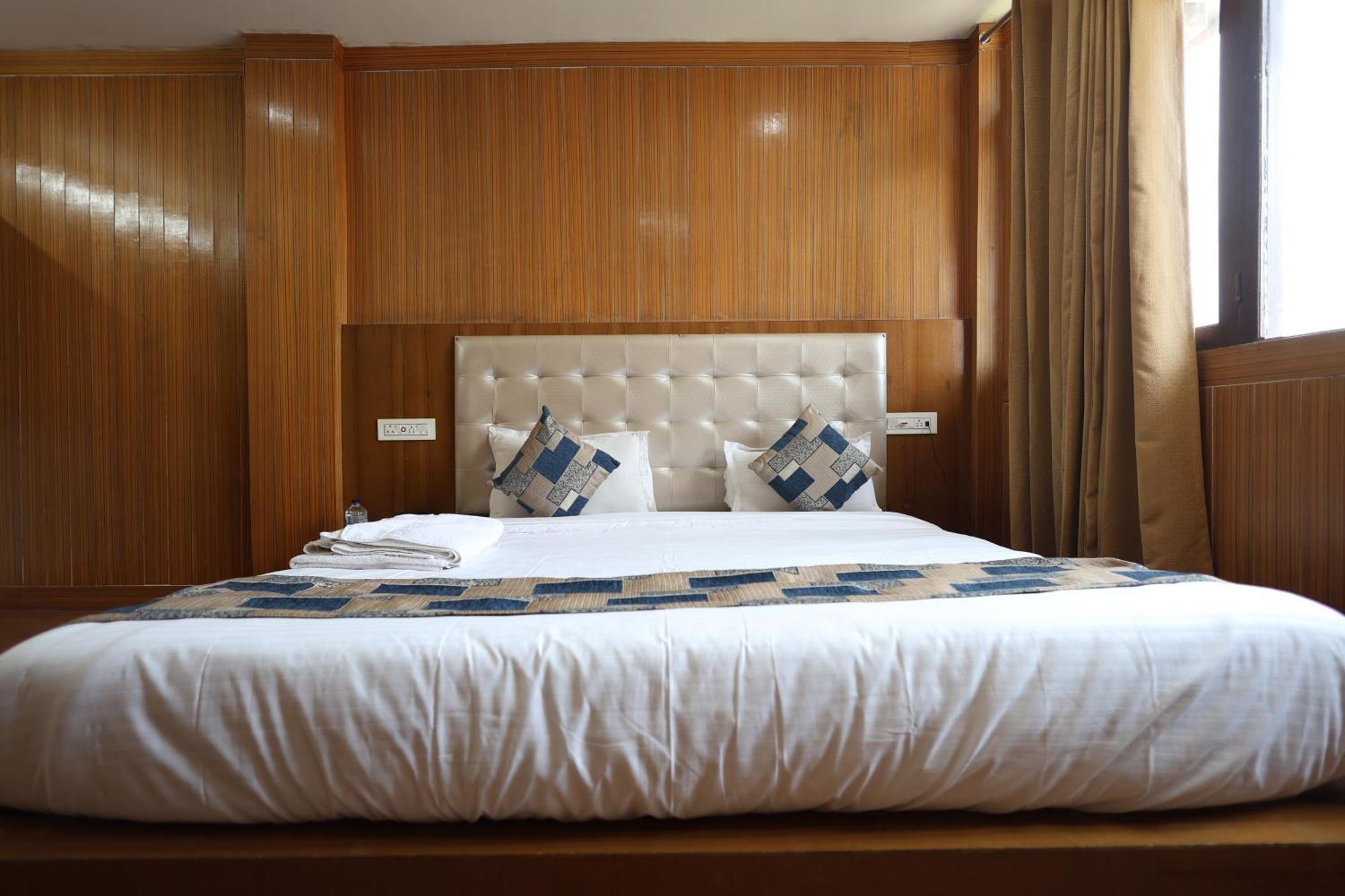 Sleeping Beauty Hotel Moutain View Property Joshimath Luaran gambar
