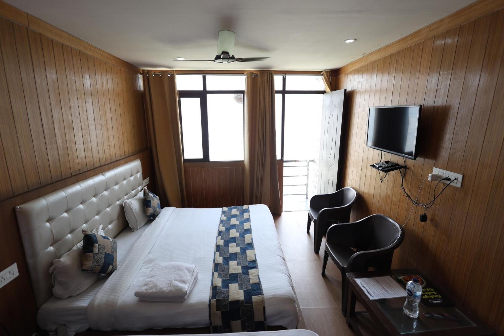 Sleeping Beauty Hotel Moutain View Property Joshimath Luaran gambar